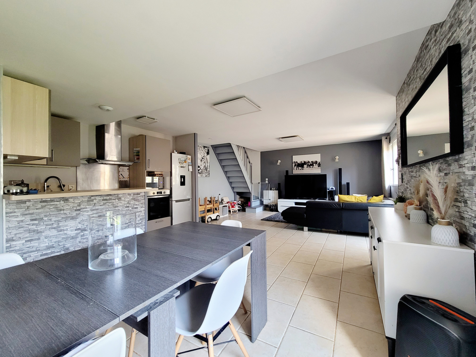 Image_3, Maison, Ambérieux-en-Dombes, ref :LR1840