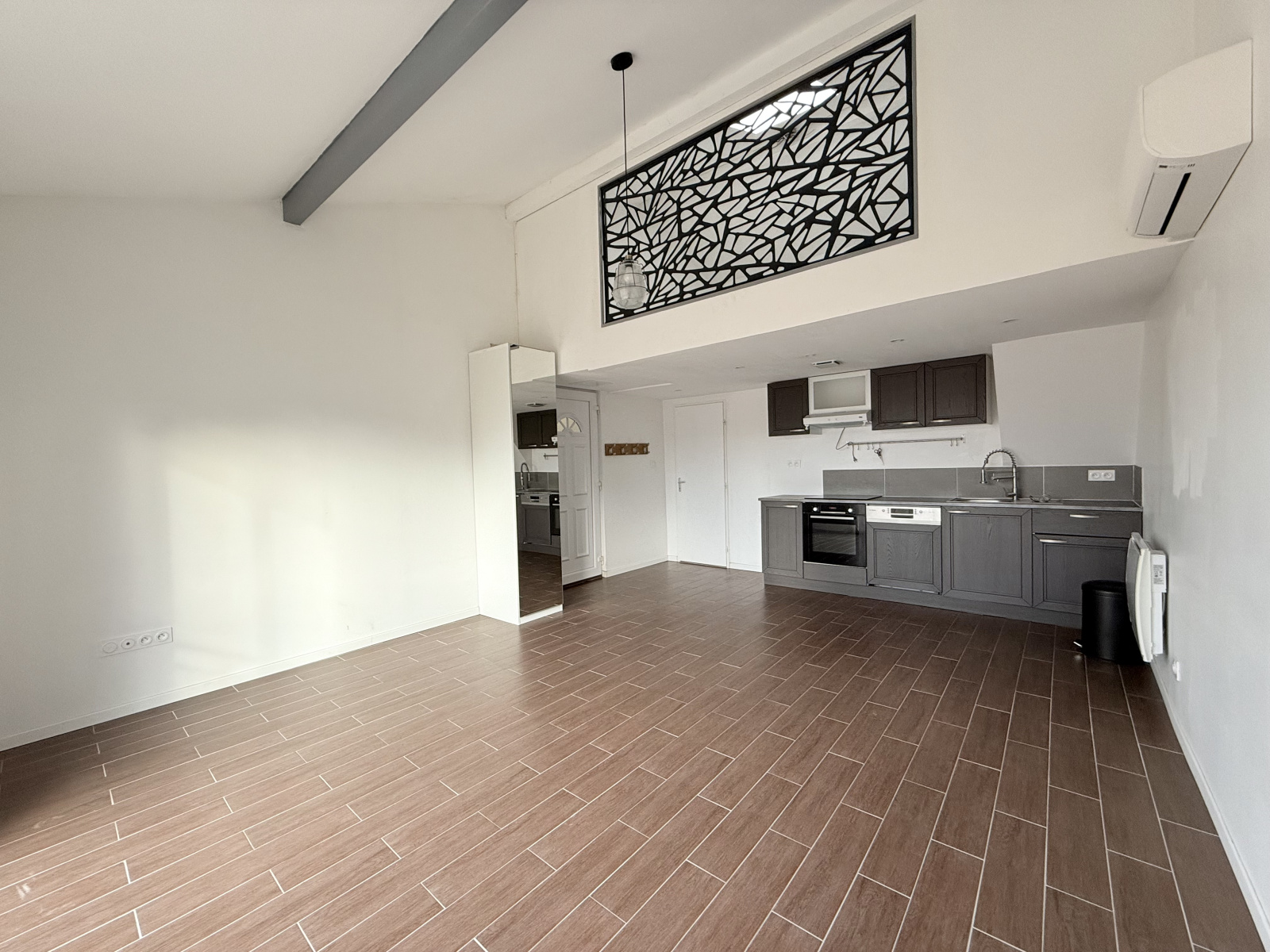 Image_2, Duplex, Jassans-Riottier, ref :AM1931