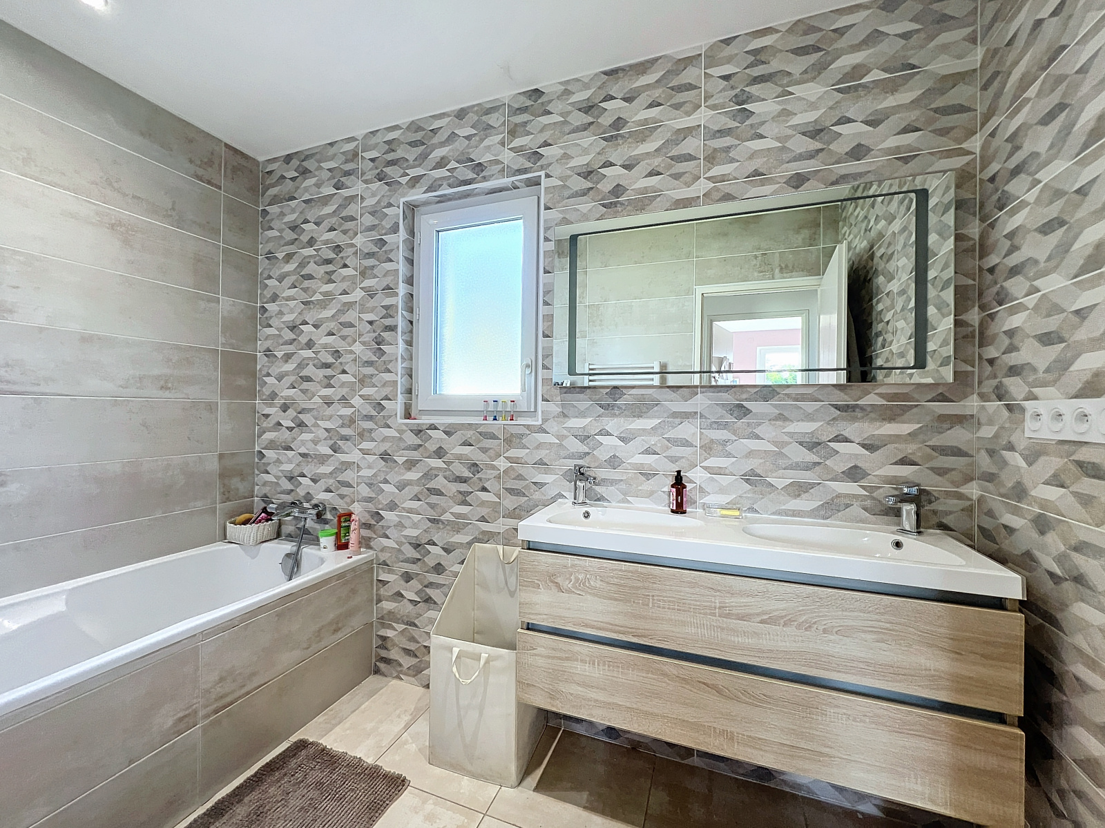 Image_9, Maison, Pommiers, ref :MG1819