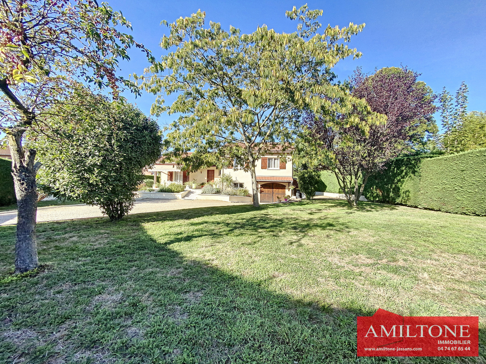 Vente Maison 106m2 sur un terrain de 935m2 à SainteEuphémie Amiltone