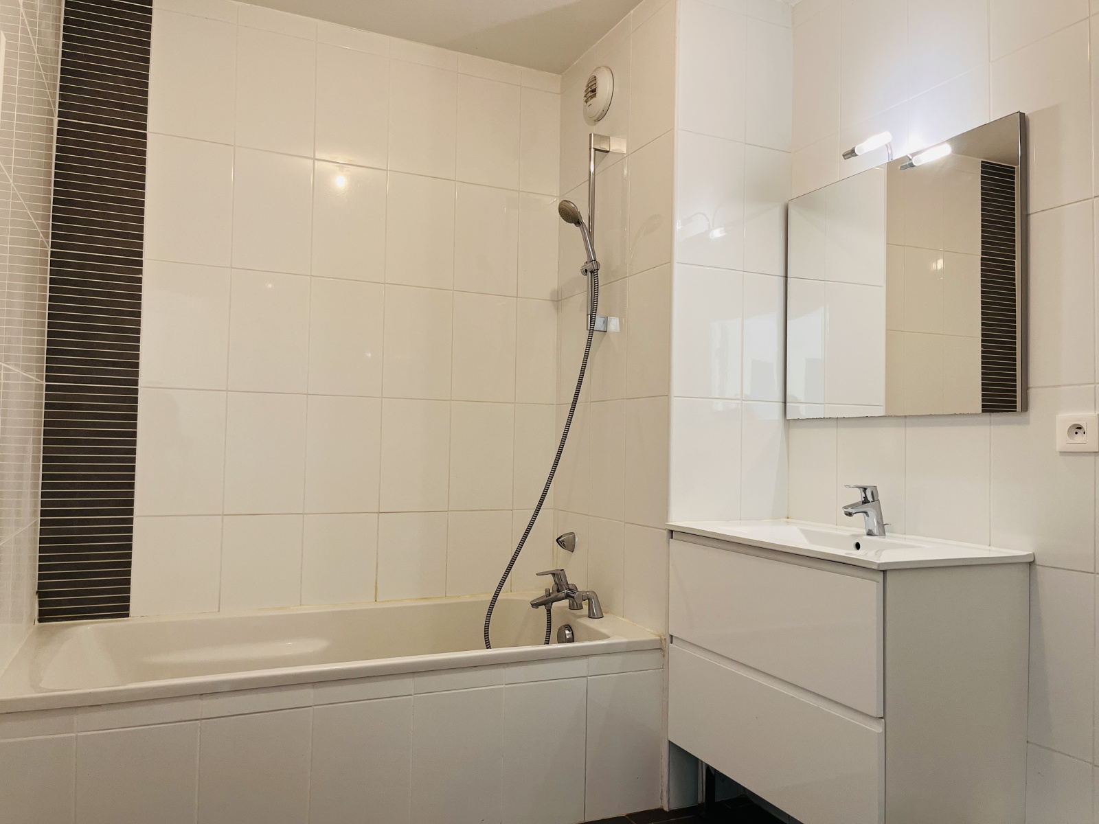 Image_16, Appartement, Montanay, ref :LD 2131