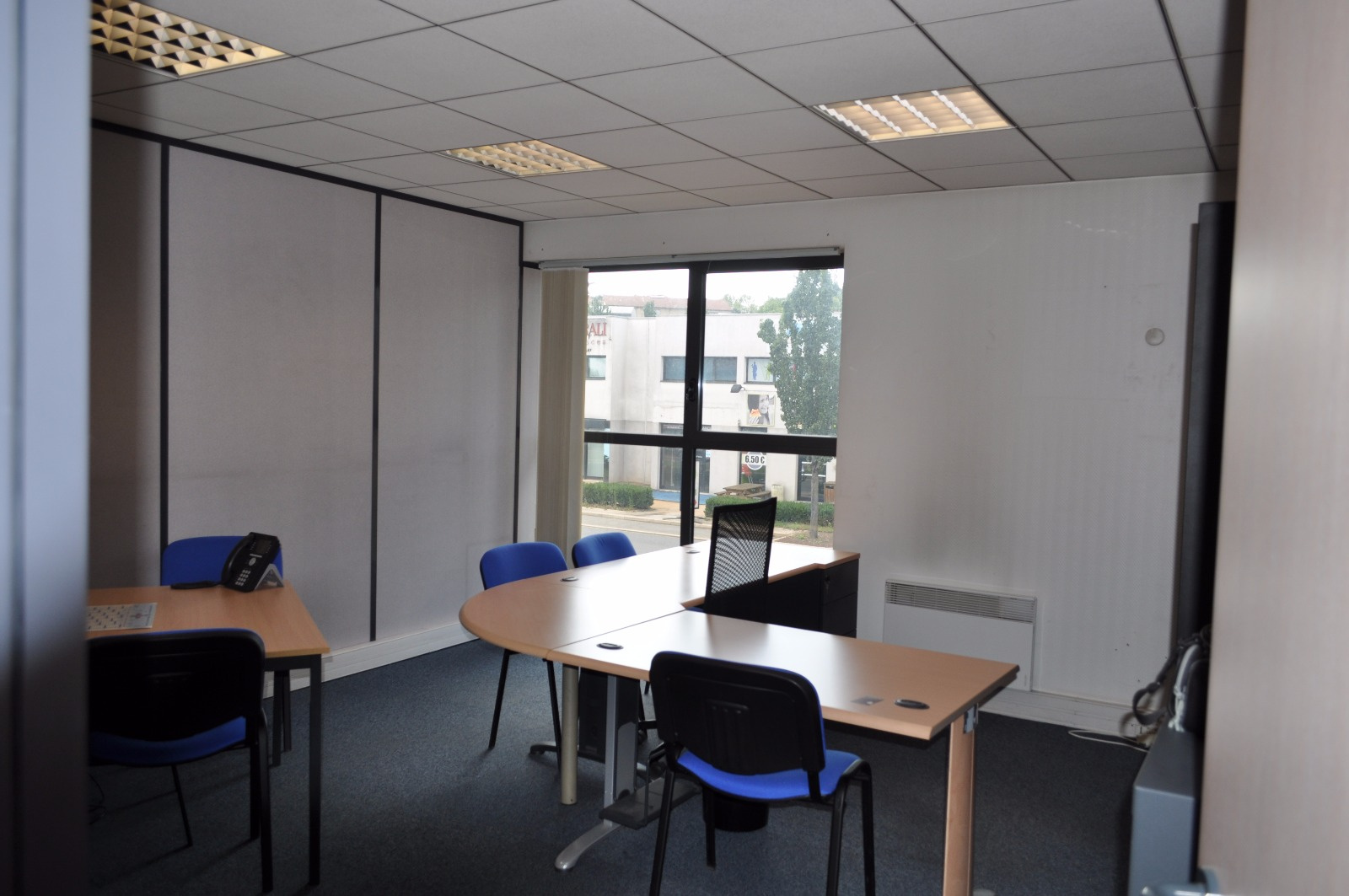 Image_1, Commerce, Villefranche-sur-Saône, ref :MG1142