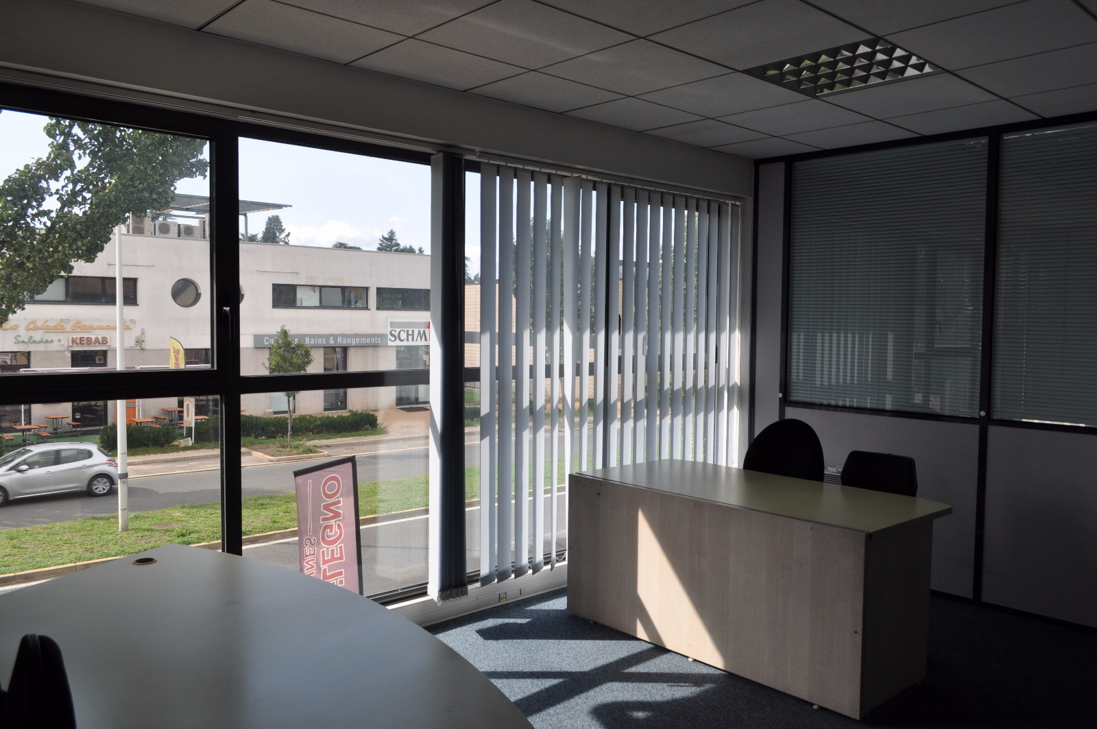 Image_4, Commerce, Villefranche-sur-Saône, ref :MG1142