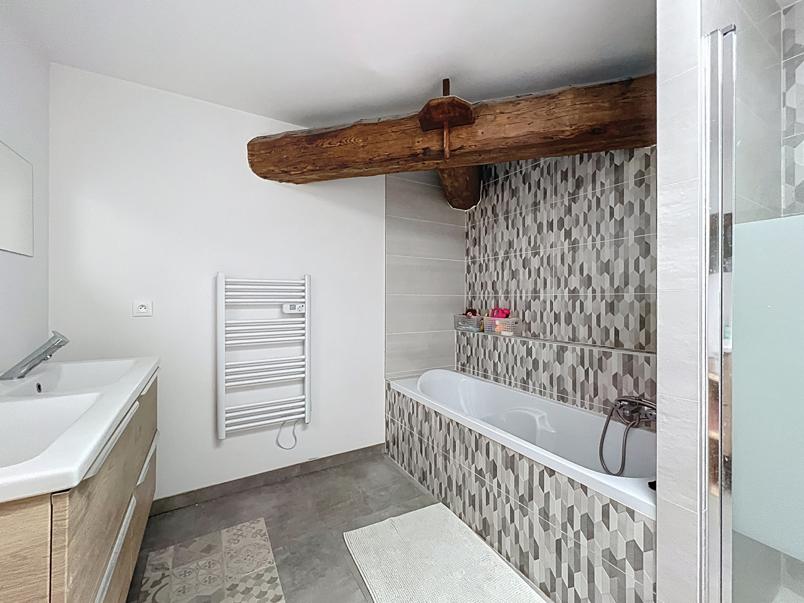 Image_10, Maison, Blacé, ref :MG2001