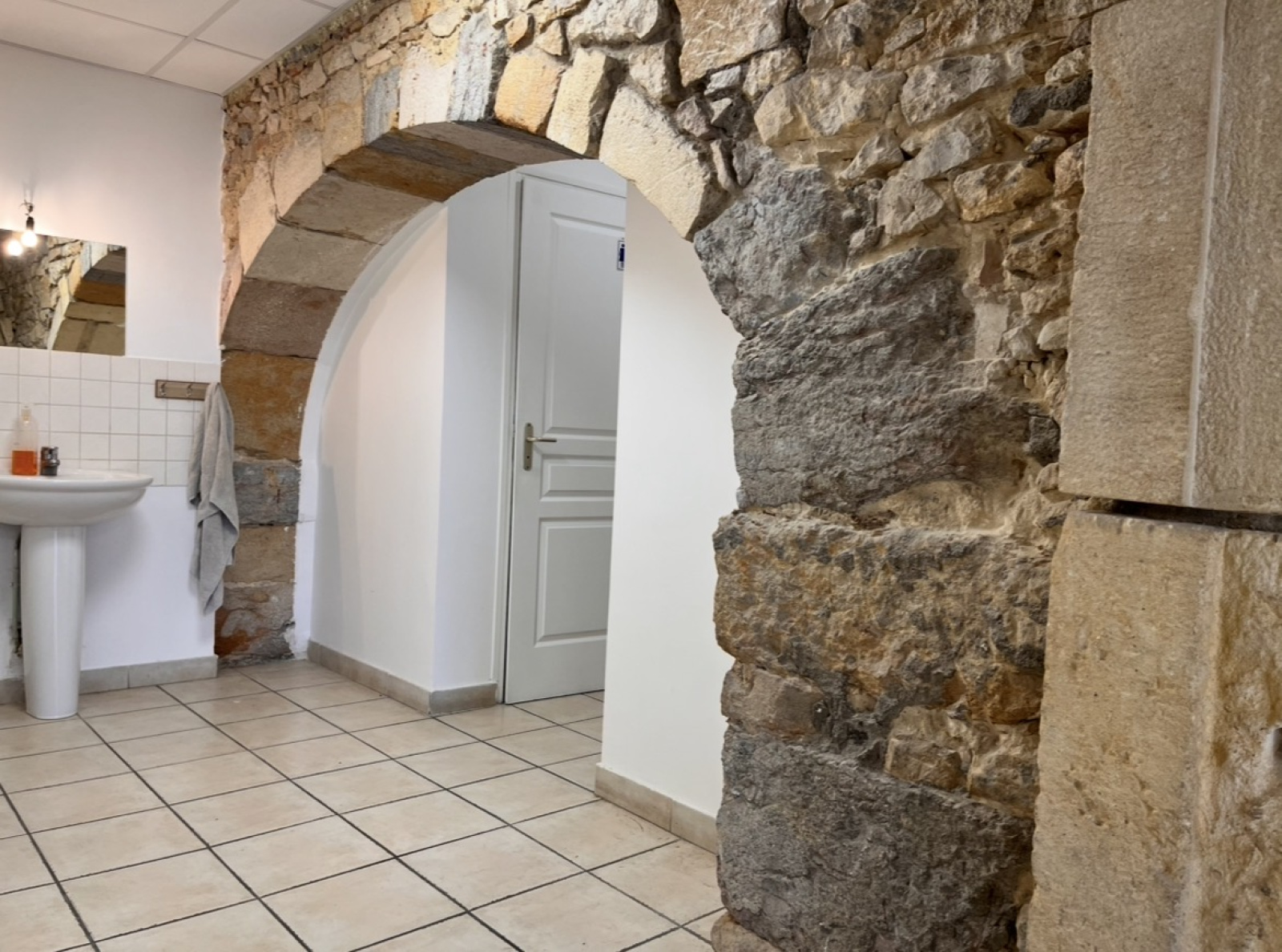 Image_6, Local commercial, Jassans-Riottier, ref :AC2133