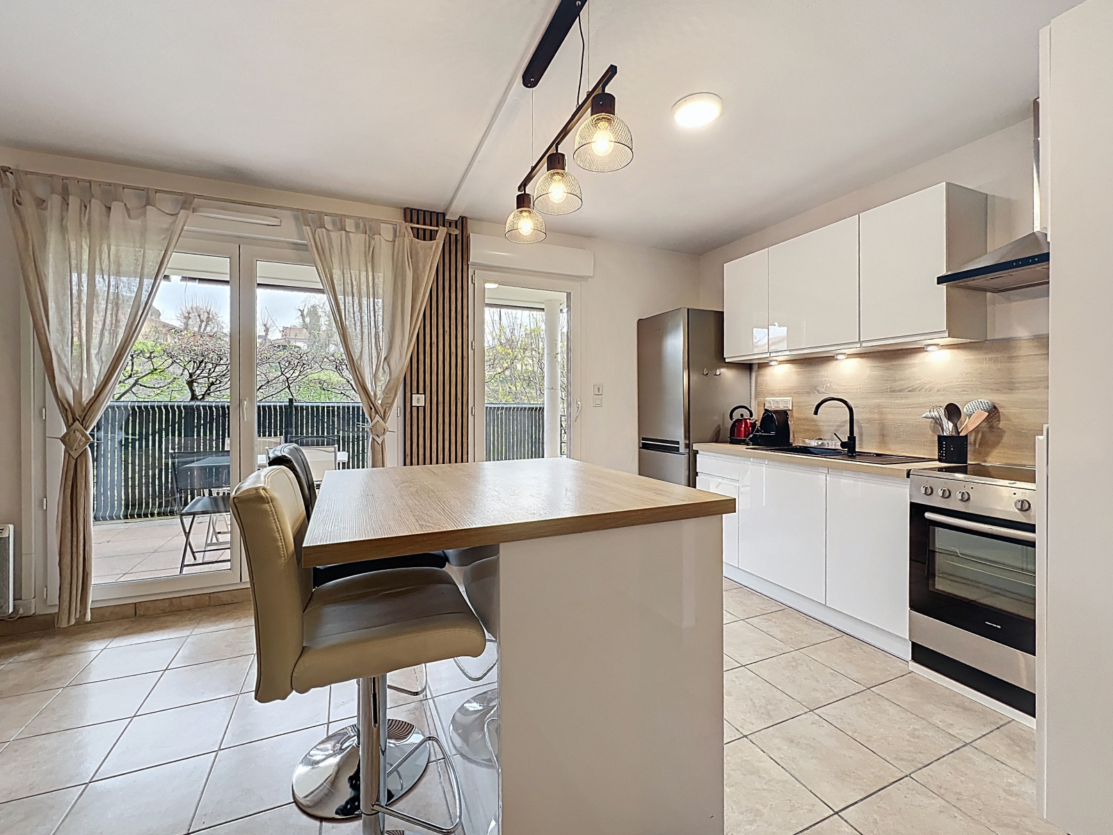 Image_1, Appartement, Jassans-Riottier, ref :MG2143