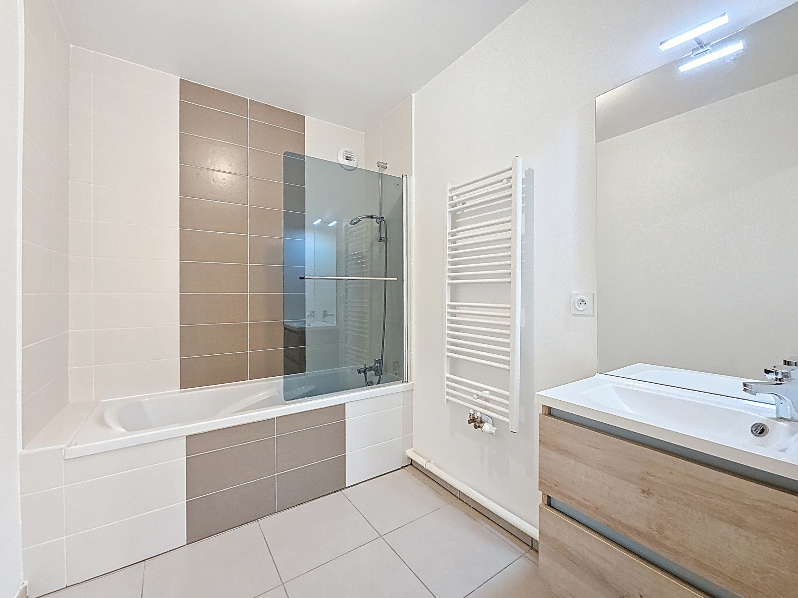 Image_5, Appartement, Arnas, ref :MG2069